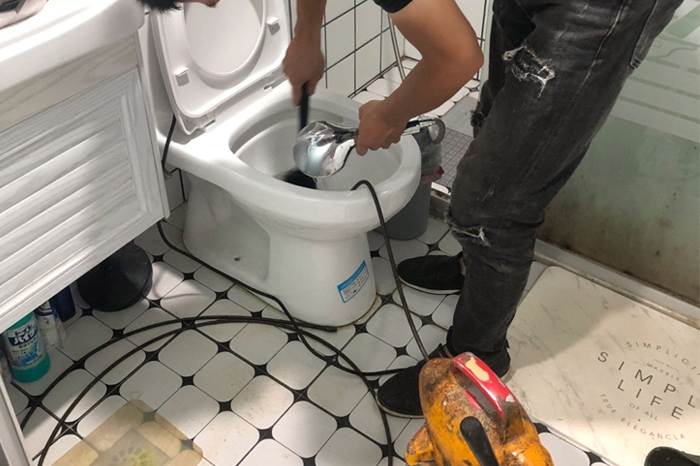 新抚疏通下水道