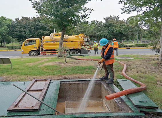 新抚化油池清理